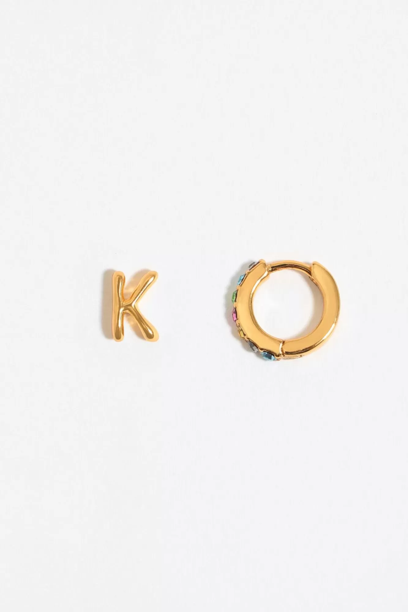 BIMBA Y LOLA Pendientes Letra K Y Aro Mini Cristales Multicolores Clearance